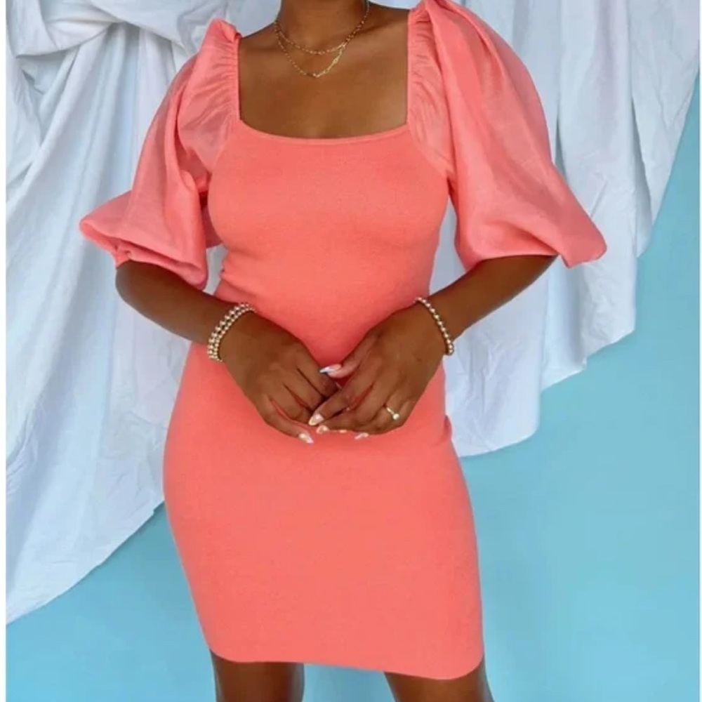Vici Coral Puff Sleeve Dress